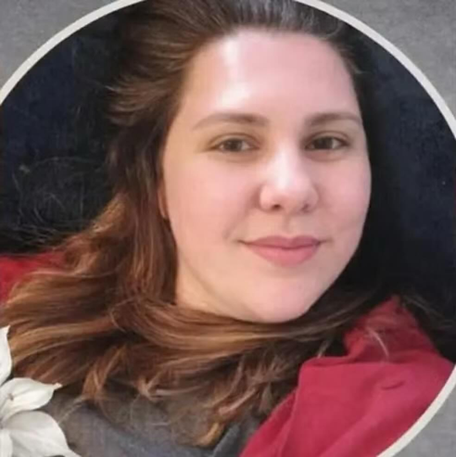 Professora é morta a tiros e golpes de canivete pelo ex que não aceitava fim do relacionamento.